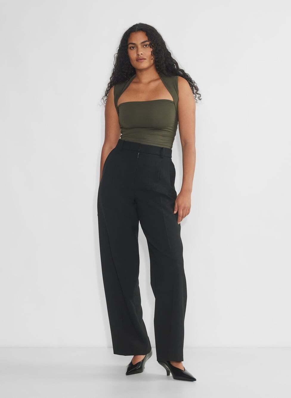 Aritzia Babaton Contour Flourish Top